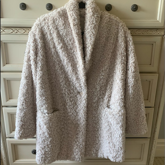 Aritzia Wilfred Free Plush Jacket - Picture 1 of 5